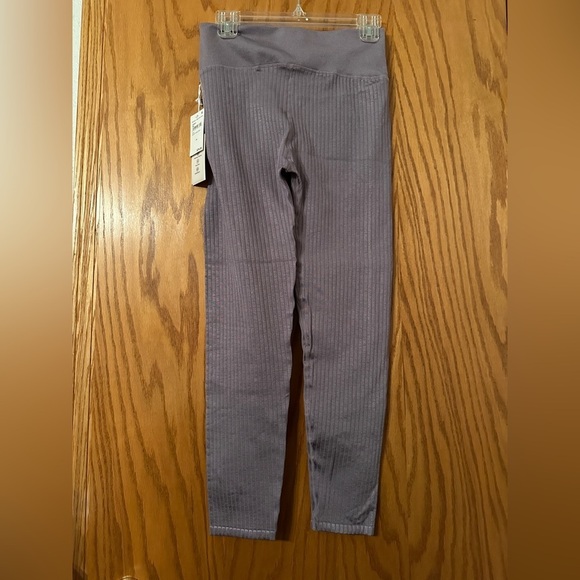 Good American Ribbed Ankle Leggings - NWT - Size 3/4 (L/XL) - Picture 4 of 14